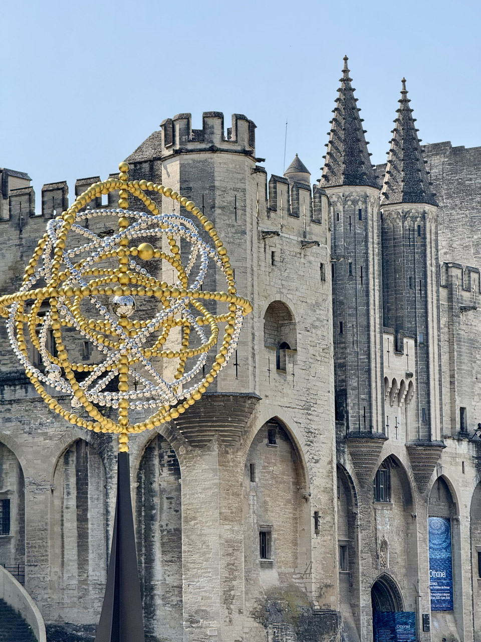 Othoniel COSMOS ou les Fantômes de l'Amour - Photo © E. Nove-Josserand / Avignon Tourisme